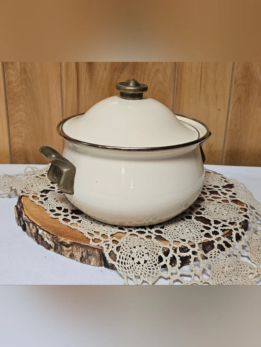 Vintage La Cuisine Gail Sutton Ivory Cream Enamel Pot Dutch Oven Brass Handles